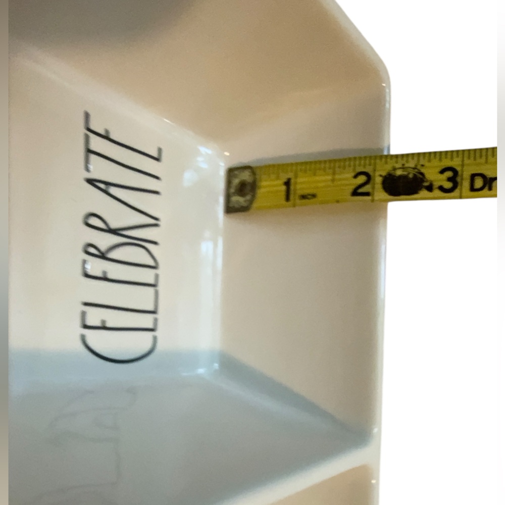 Perfect for Patriotic Parties! Rae Dunn. Divided Serving Dish & 2 Dish Towels. - Picture 6 of 10